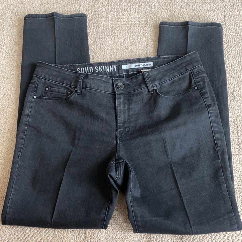 Women’s DKNY Black Jeans in Good Condition! Size 14